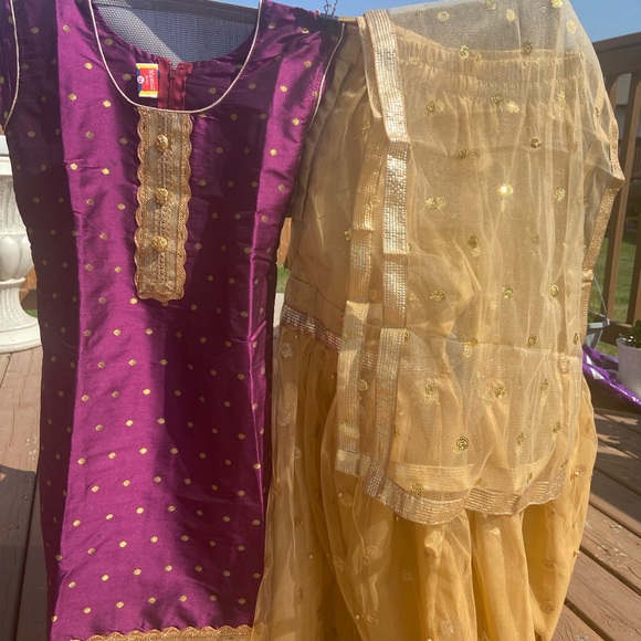 Sharara suit purple top and golden net sharara with dupata - Picture 3 of 3